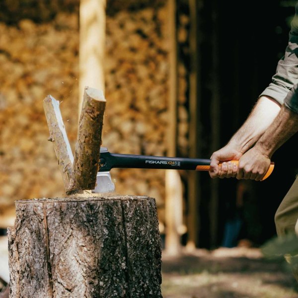 FISKARS X24 (S) štípací sekera 1069105 X-series Obrázek