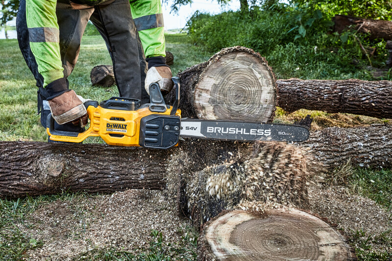 DeWALT DCMCS575X1 54V (1x9Ah) aku řetězová pila + kufr Obrázek