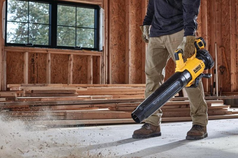 DeWALT DCMBL562P1 18V (1x5Ah) aku zahradní fukar Obrázek
