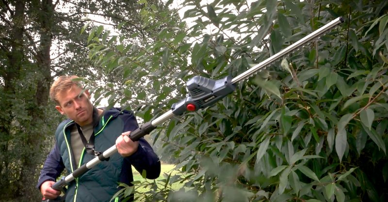 GRAPHITE ENERGY+ 58G098 odvětvovací aku pila a plotostřih 18V LiIon, bez baterie Obrázek