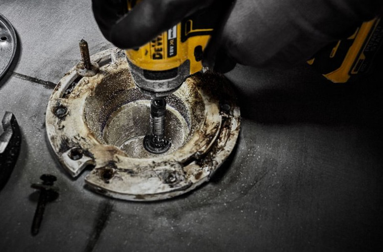 DeWALT DT20563 diamantový řezák trubek 34mm se stopkou 1/4" Obrázek