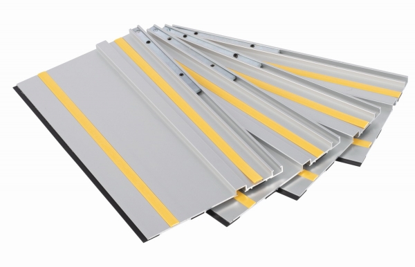 POWERPLUS POWX0562 kotoučová ponorná pila s lištou 1200W Obrázek