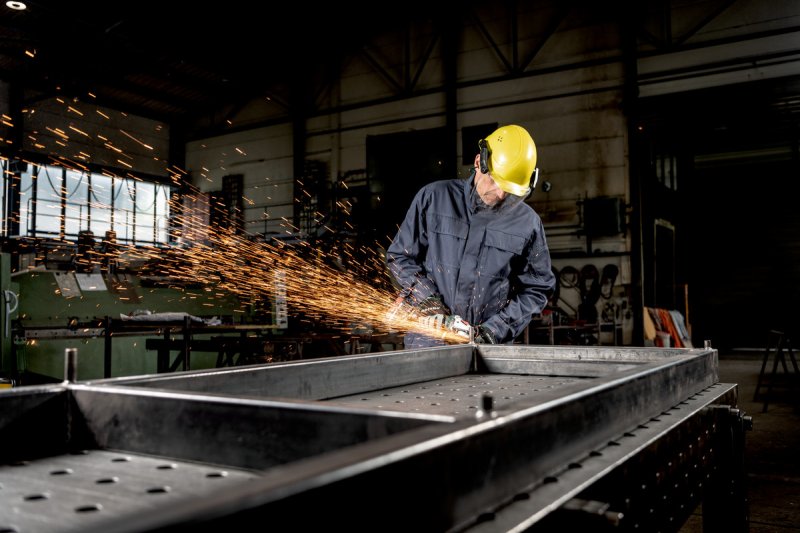 METABO W 18 LT BL 11-125 bezuhlíková aku úhlová bruska bez baterie v metaBOXU 613052840 Obrázek