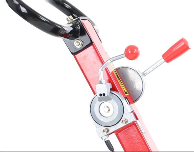 Hecht 1116 vibrační deska obousměrná 122kg Obrázek