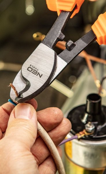NEO TOOLS nůžky na kabely 200mm 01-514 Obrázek