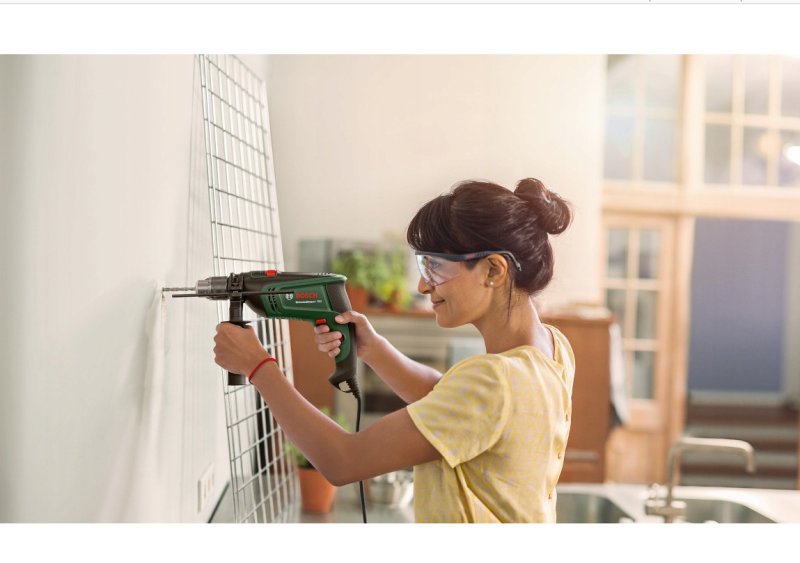 BOSCH UniversalImpact 700 příklepová vrtačka Obrázek