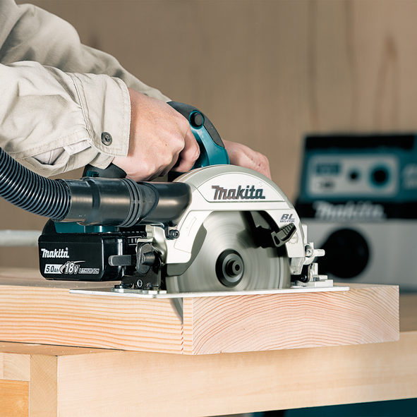 MAKITA DHS660RTJ bezuhlíková aku kotoučová pila LXT 18V 2x5Ah Obrázek