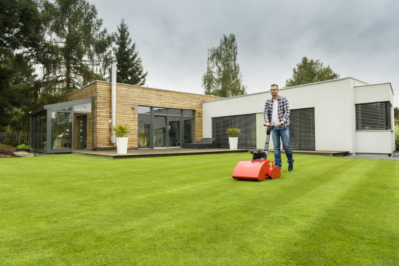 SWARDMAN Edwin 2.1 Special 45 benzínová vřetenová sekačka červená Obrázek