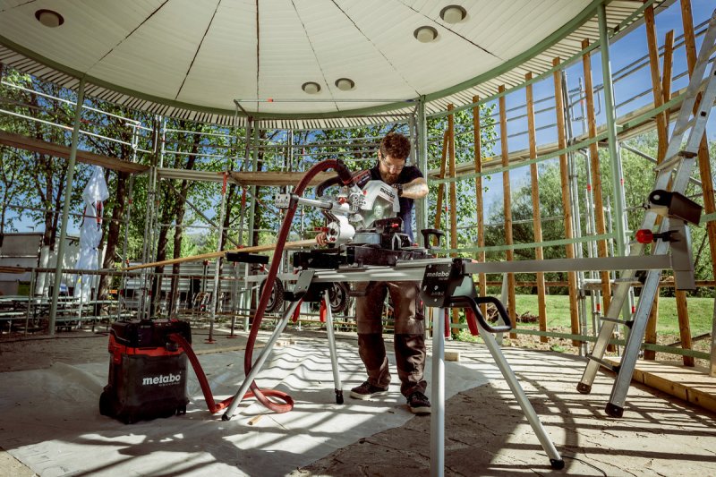 METABO KGS 18 LTX BL 254 bezuhlíková aku pokosová a kapovací pila 18V 4Ah LiIon 614254920 Obrázek