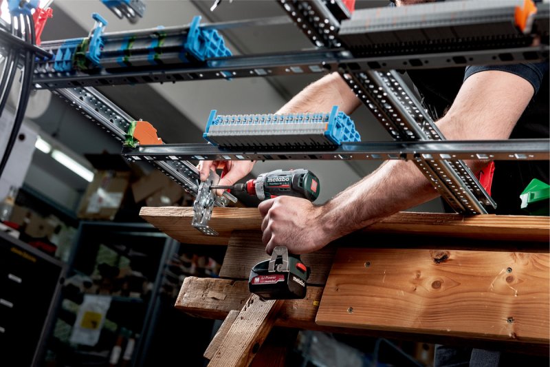 METABO PowerMaxx BS 12 BL Q bezuhlíková aku vrtačka LiIon 2x2Ah v metaBOXu 601045500 Obrázek