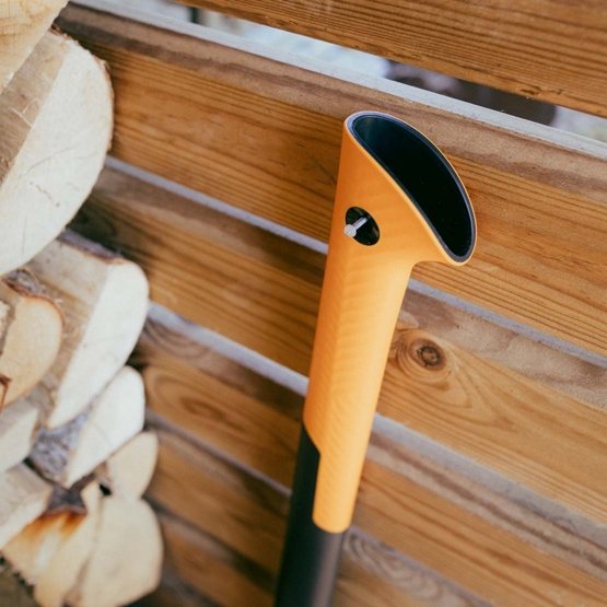 FISKARS X28 (M) štípací sekera 1069107 X-series Obrázek