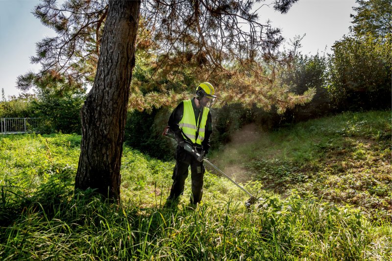 METABO FSD 36-18 LTX BL 40 (verze bez aku) 2x18V aku vyžínač s dvojitou strunou Obrázek