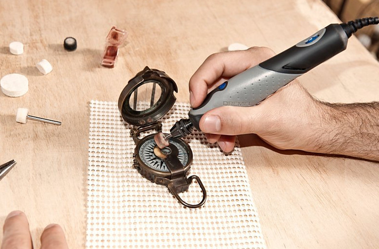 DREMEL Stylo+ 2050 přímá gravírovací bruska s příslušenstvím F0132050JM Obrázek