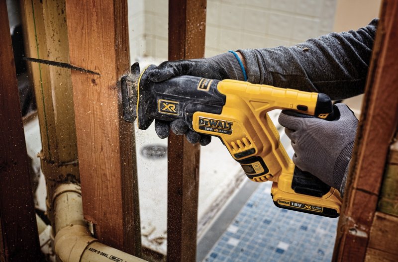 DeWALT DCS367 + kufr Tstak (bez aku) aku mečová pila Obrázek