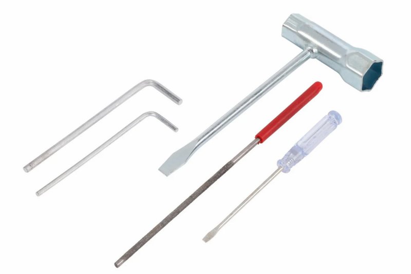 POWERPLUS POWEG2030 motorová řetězová pila 50cm Obrázek