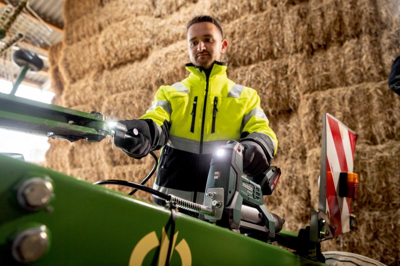 METABO FP 18 LTX (2x2Ah) akumulátorový mazací lis Obrázek