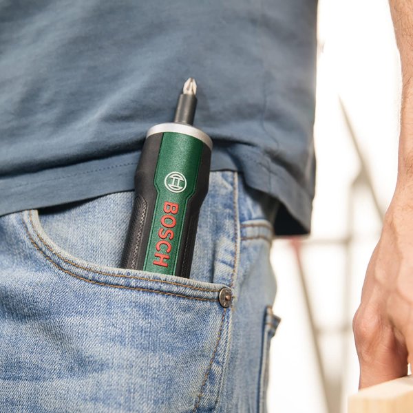 BOSCH PushDrive aku šroubovák + sada bitů (32x) Obrázek