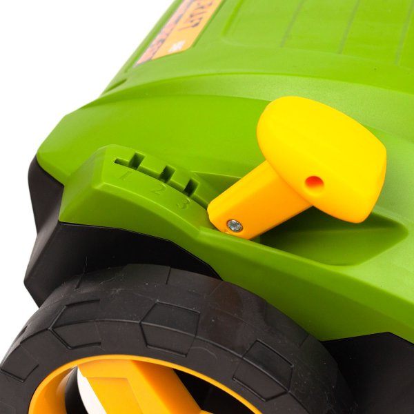 PROCRAFT PSC320 elektrický vertikutátor - provzdušňovač 1500W 2 v 1 Obrázek