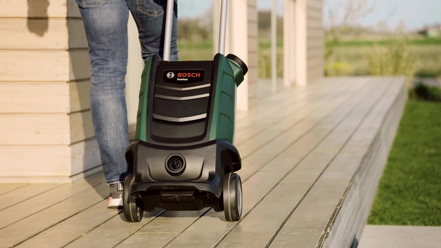 BOSCH Fontus 18V (1x2,5Ah) aku venkovní čistič Obrázek