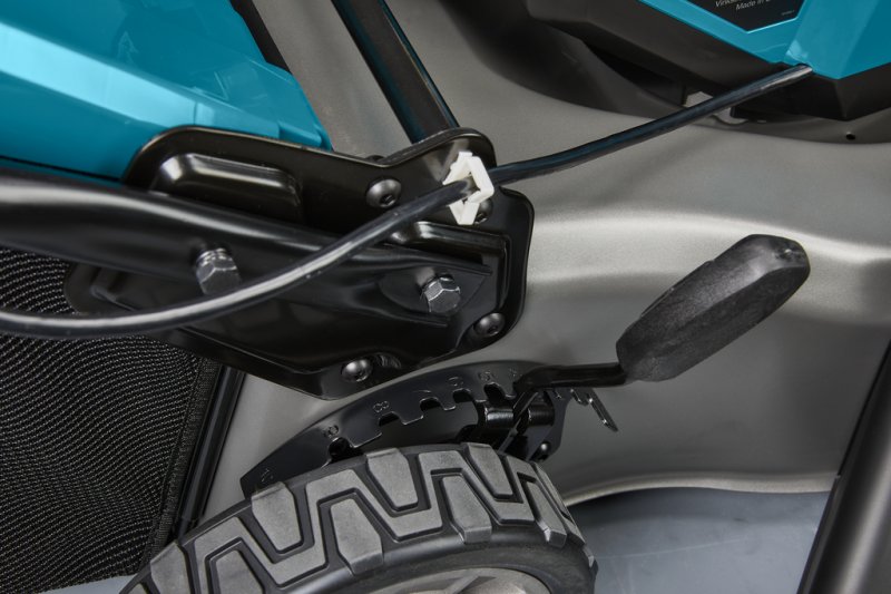 MAKITA DLM536Z travní aku sekačka 53cm s pojezdem LXT LiIon 2x18V, bez akumulátoru Obrázek