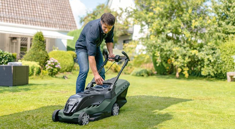 BOSCH AdvancedRotak 750 1700W elektrická sekačka Obrázek