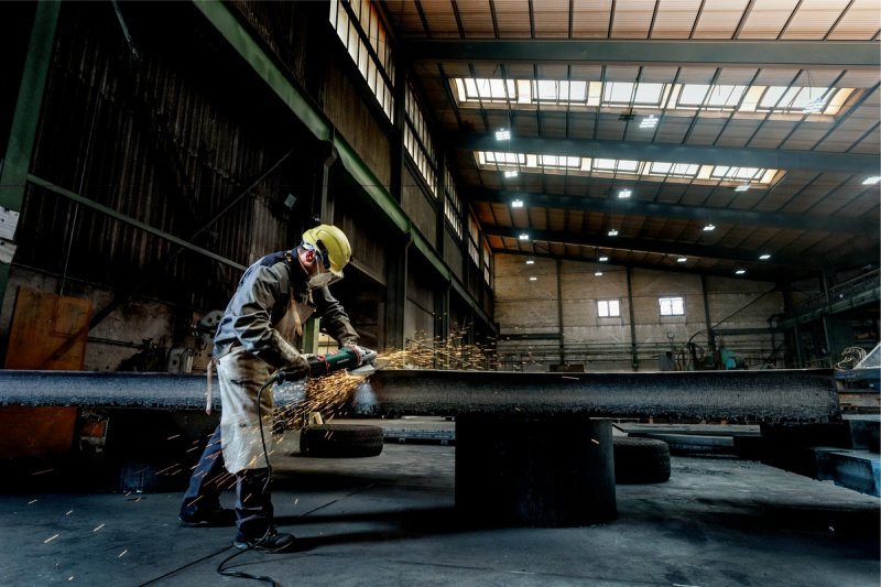 METABO WE 24-230 MVT Quick 2400W/230mm úhlová bruska SoftStart / KickBack Obrázek