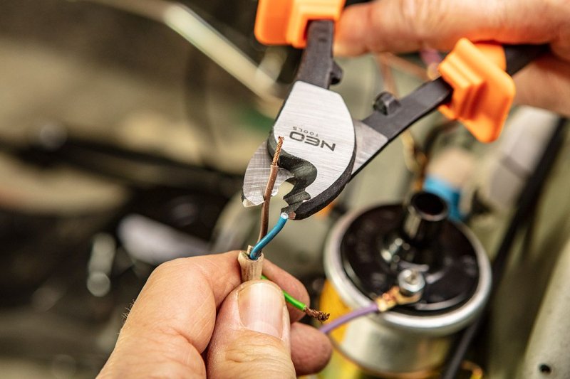 NEO TOOLS nůžky na kabely 200mm 01-514 Obrázek