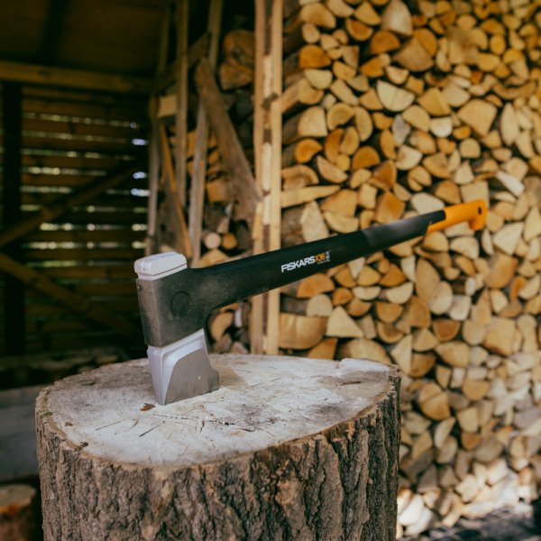 FISKARS X36 (L) štípací sekera 1069109 X-series Obrázek