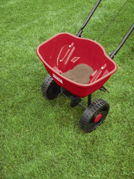 KREATOR KRTGR9003 rozmetadlo, posypový vozík Obrázek