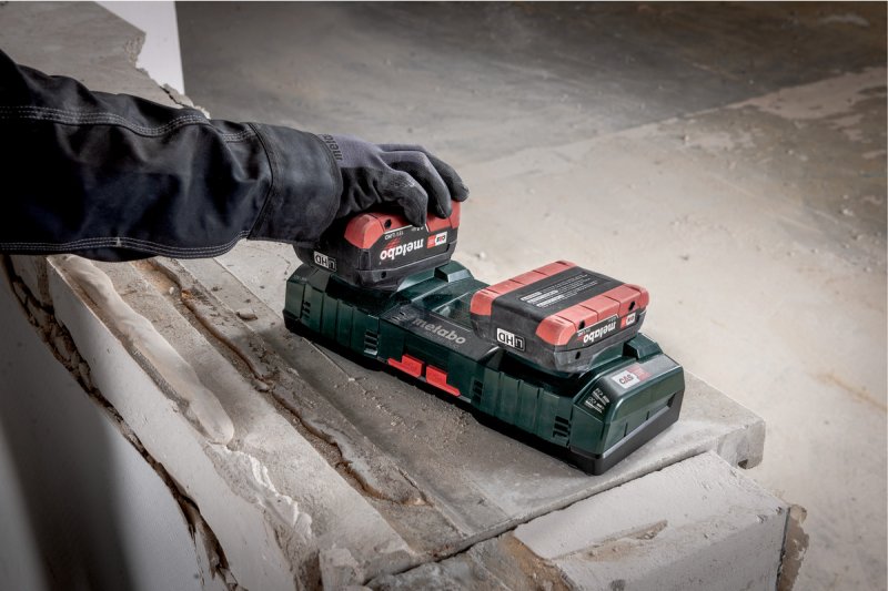 METABO sada 4x LiHD 10Ah + ASC 145 DUO Obrázek