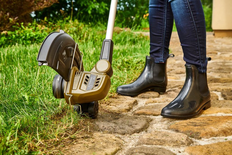 NAREX Camouflage CVT 300 Basic strunová teleskopická aku sekačka 20V 65406397 bez aku Obrázek