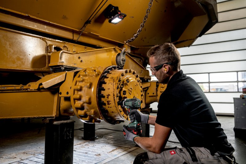 METABO SSW 18 LTX 800 BL (verze bez aku) aku rázový utahovák + kufr metaBOX Obrázek