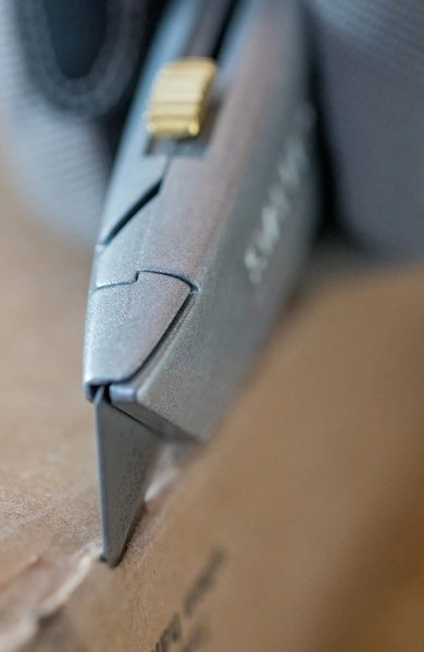 STANLEY 1-10-099 kovový nůž se zasouvací otočnou čepelí 99E + 5ks čepelí Obrázek