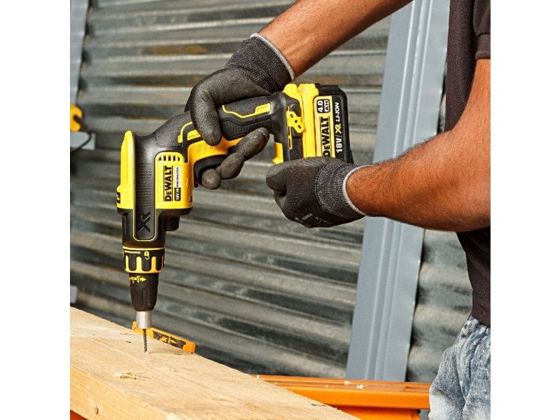 DeWALT DCF620 + Tstak (verze bez aku) aku šroubovák na sádrokartonové desky Obrázek