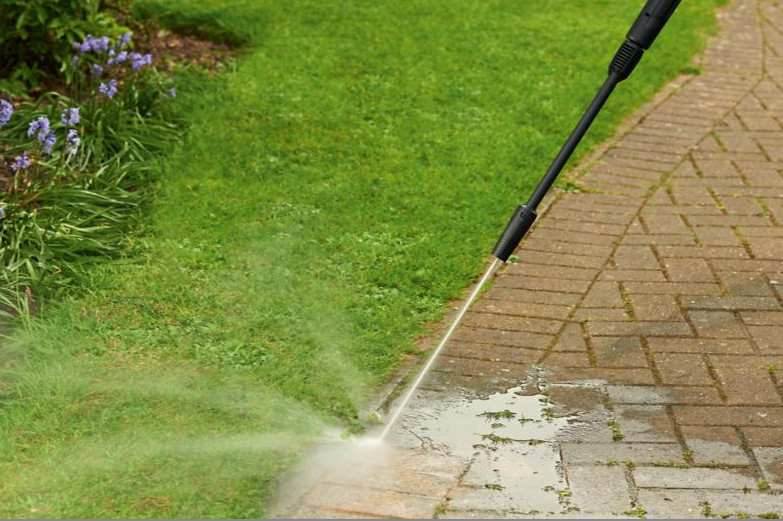 BOSCH UniversalAquatak 130 vysokotlaký čistič (1700W/130bar) Obrázek