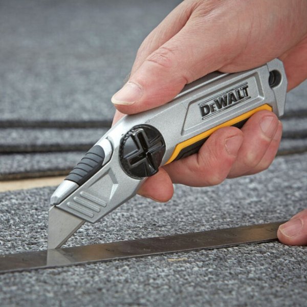 DeWALT DWHT10246-0 zasunovací nůž Obrázek