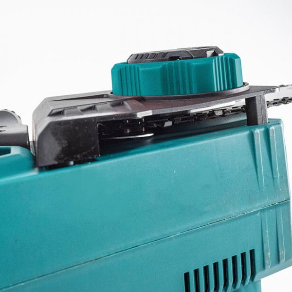 XTline XT102870-2B4 aku řetězová pila 35cm 2x18V LiIon 2xbaterie 4,0Ah+dvojnabíječka Obrázek