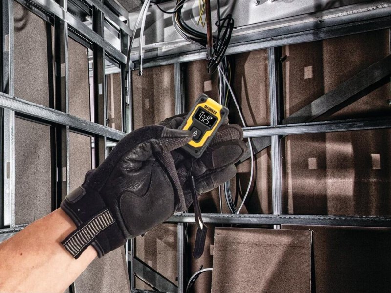 DeWALT DW055PL laserový dálkoměr do kapsy Obrázek